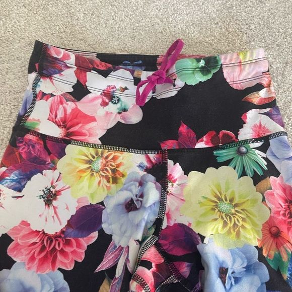 Old navy active floral stripe pants size S - Picture 3 of 11